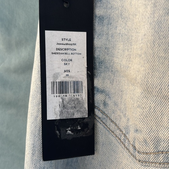 NWT Veronica Beard Sheridan Bell Bottom Blue Jean in Sky Sz 29" 70s Retail $298 - Picture 5 of 8